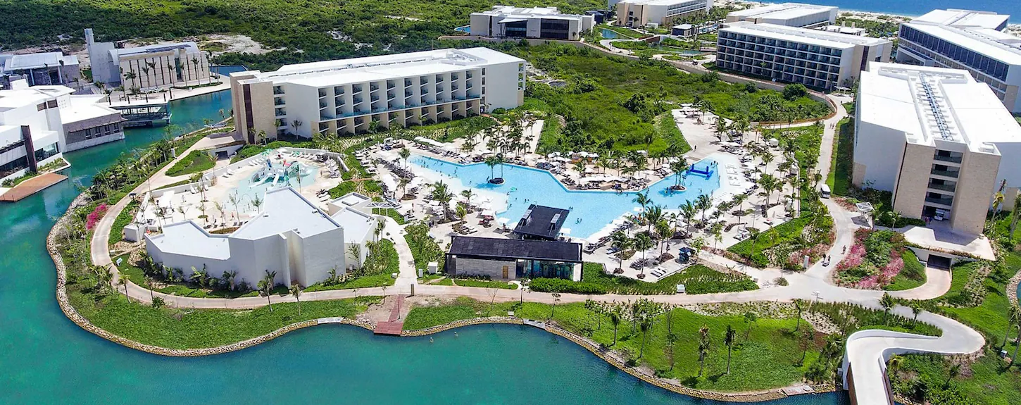 Grand Palladium Costa Mujeres Resort & Spa family-friendly all-inclusive with expansive pools, waterpark, and beachfront location near Cancun.
